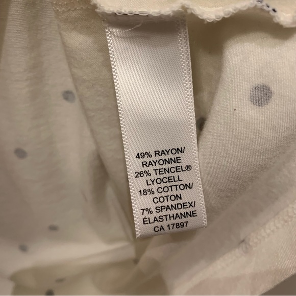 Never Worn Banana Republic Polka Dot T-shirt, Cream Black Medium - Picture 5 of 6